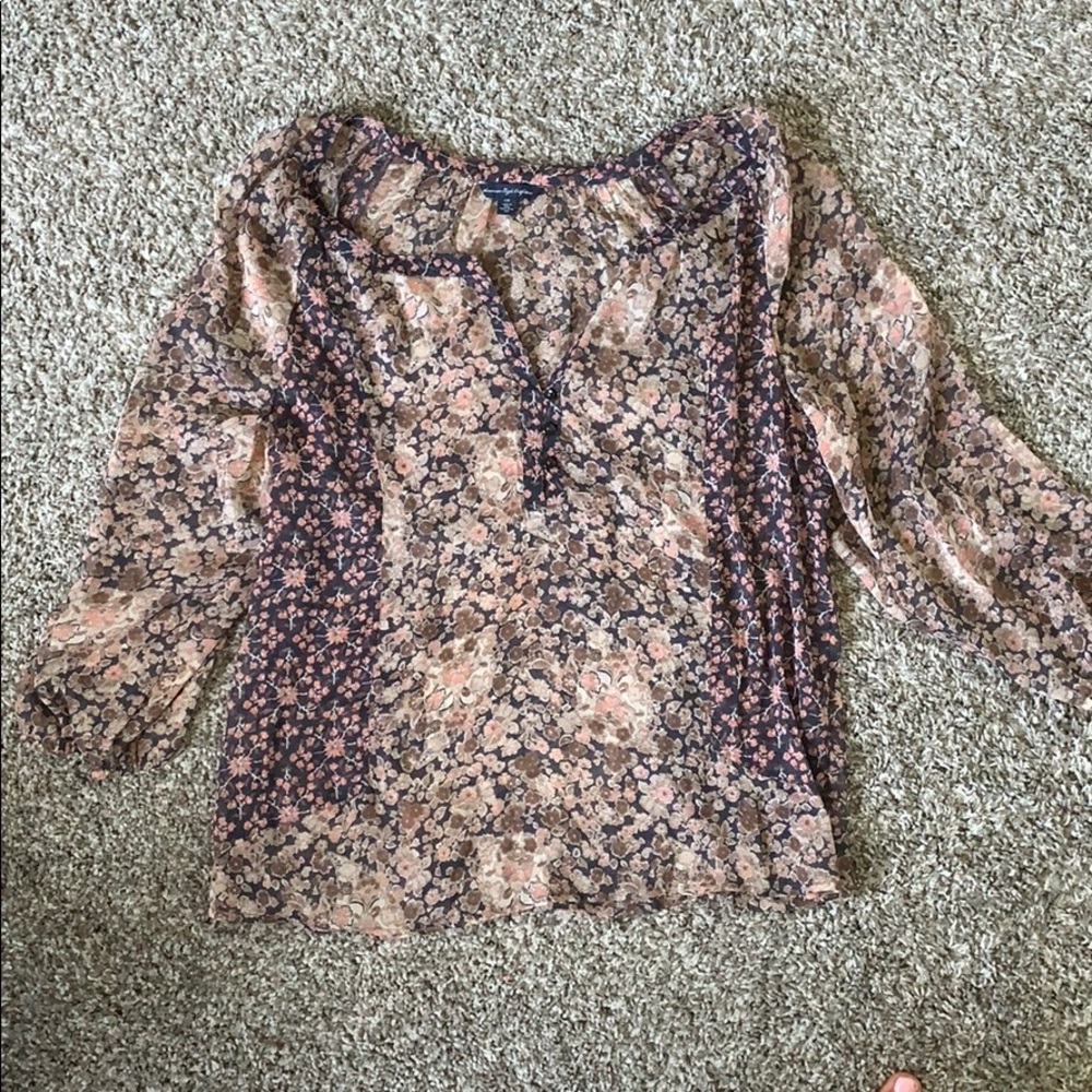 American eagle floral blouse